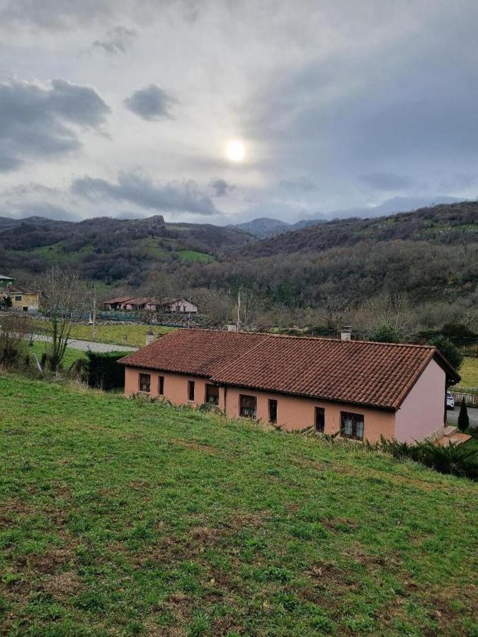 Apartamentos El Pedrayu Onís Esterno foto