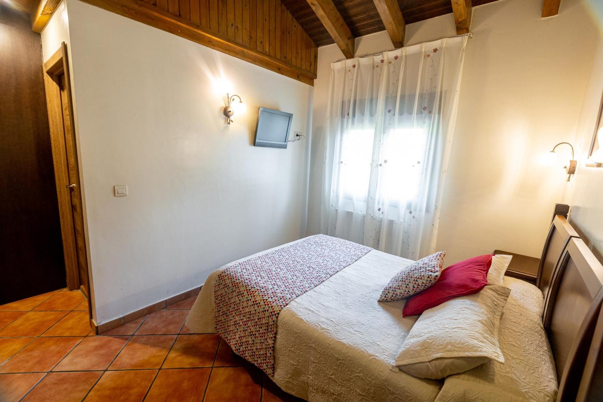 Apartamentos El Pedrayu Onís Esterno foto