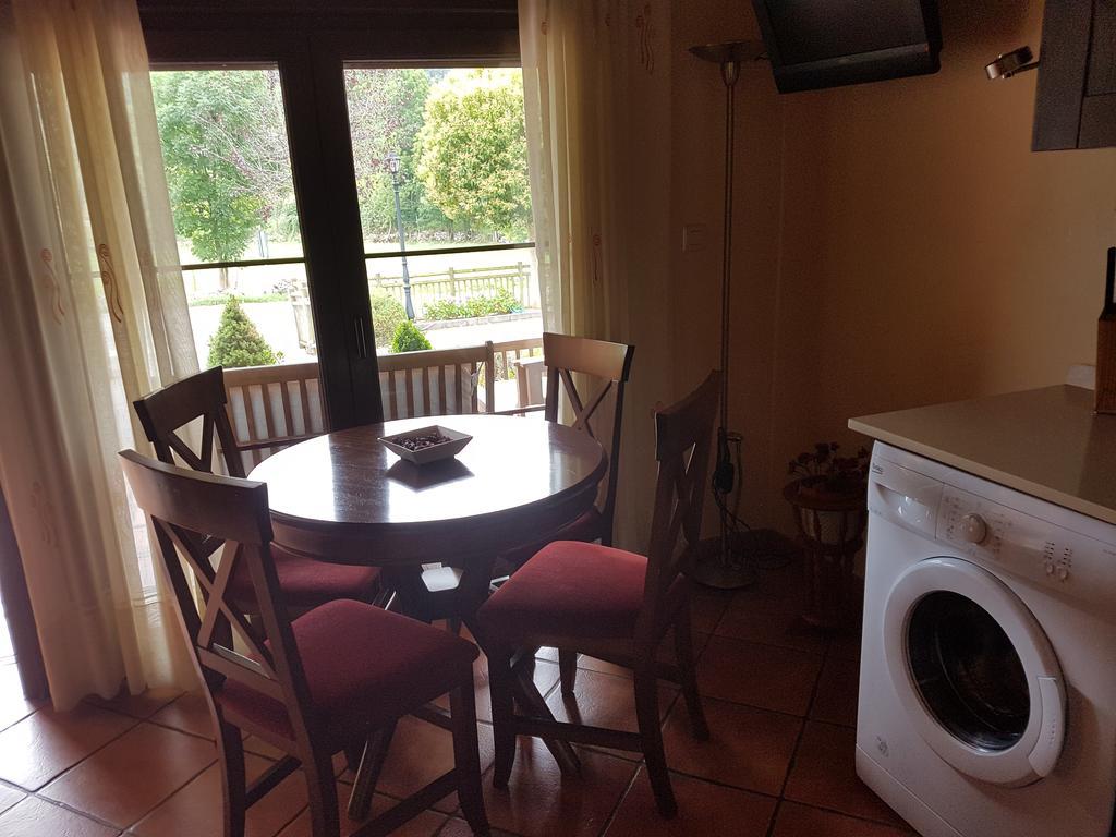 Apartamentos El Pedrayu Onís Esterno foto